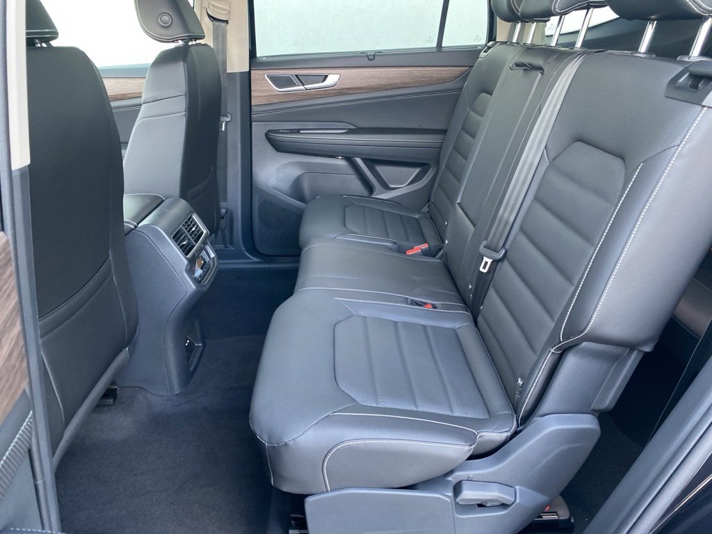 New 2025 Volkswagen Atlas SEL image 23
