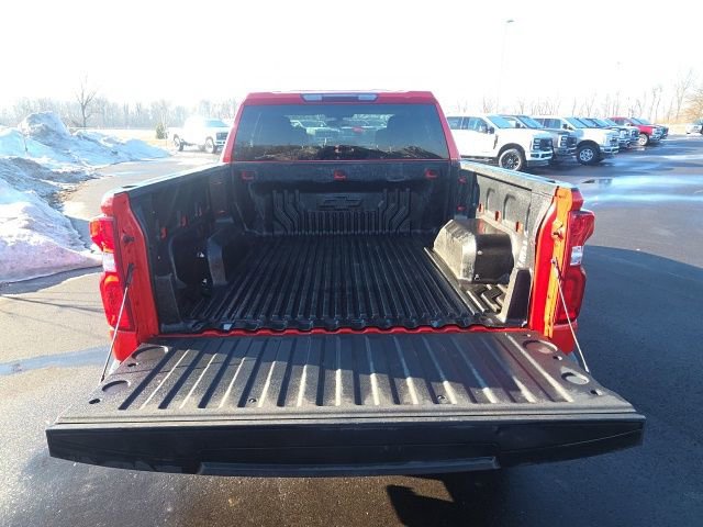 Used 2020 Chevrolet Silverado 1500 Custom w/ Custom Value Package image 9