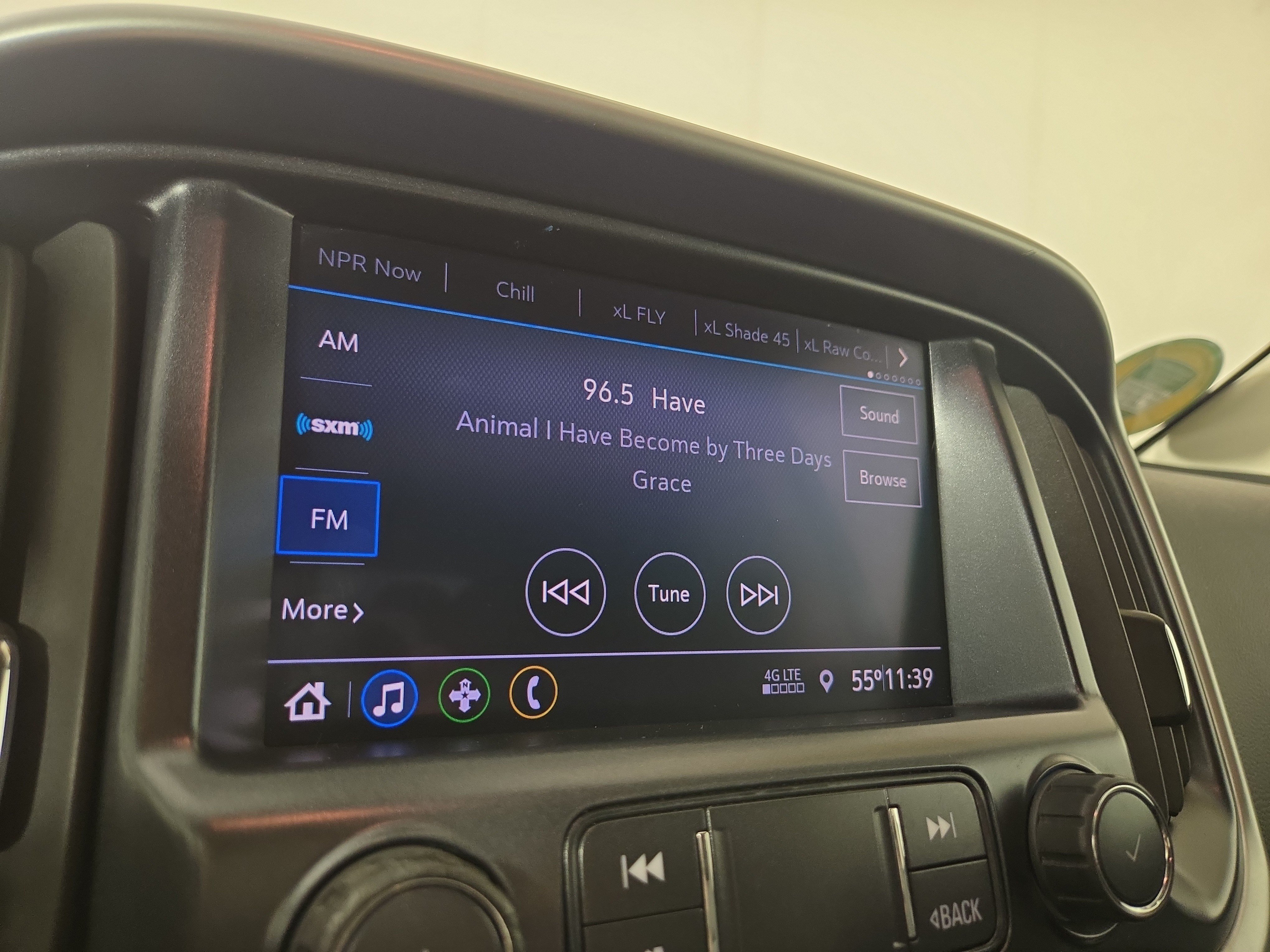 Used 2021 Chevrolet Colorado LT w/ LT Convenience Package AWD/4WD image 20