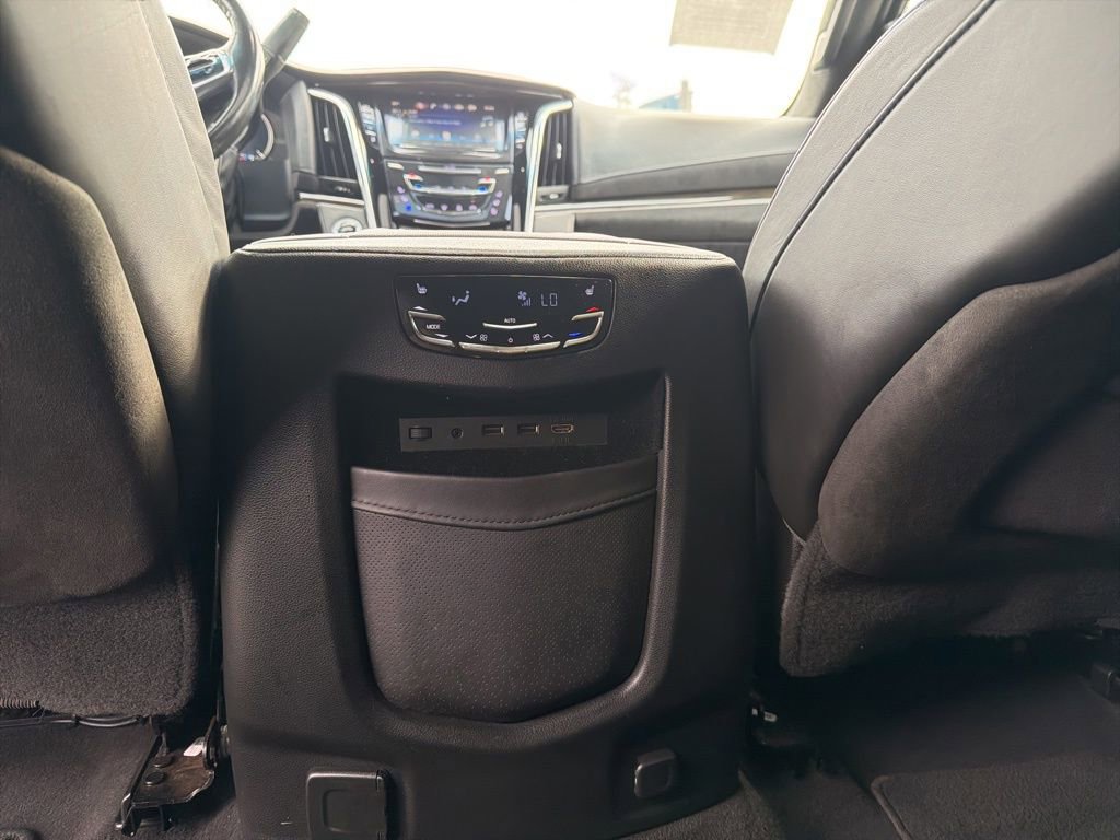 Used 2017 Cadillac Escalade ESV Platinum image 19