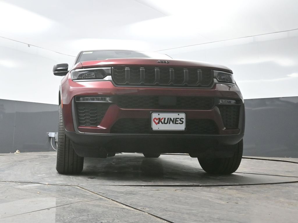New 2026 Jeep Grand Cherokee Limited w/ Limited Altitude Package image 39