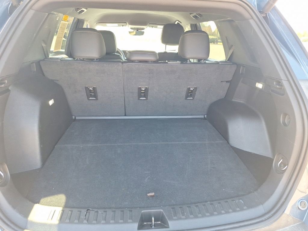 Used 2025 Chevrolet Equinox LT w/ Convenience Package II image 13