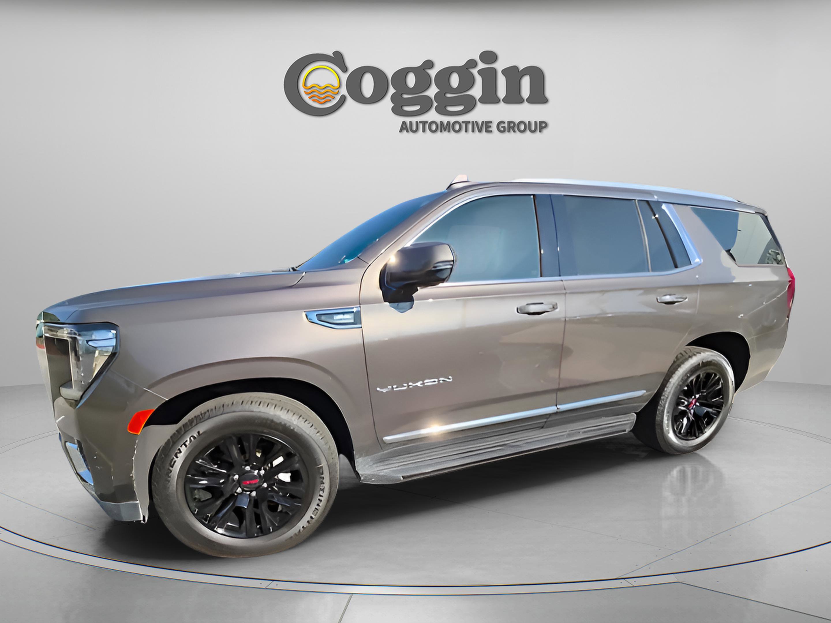 Used 2021 GMC Yukon SLT w/ SLT Premium Package image 3