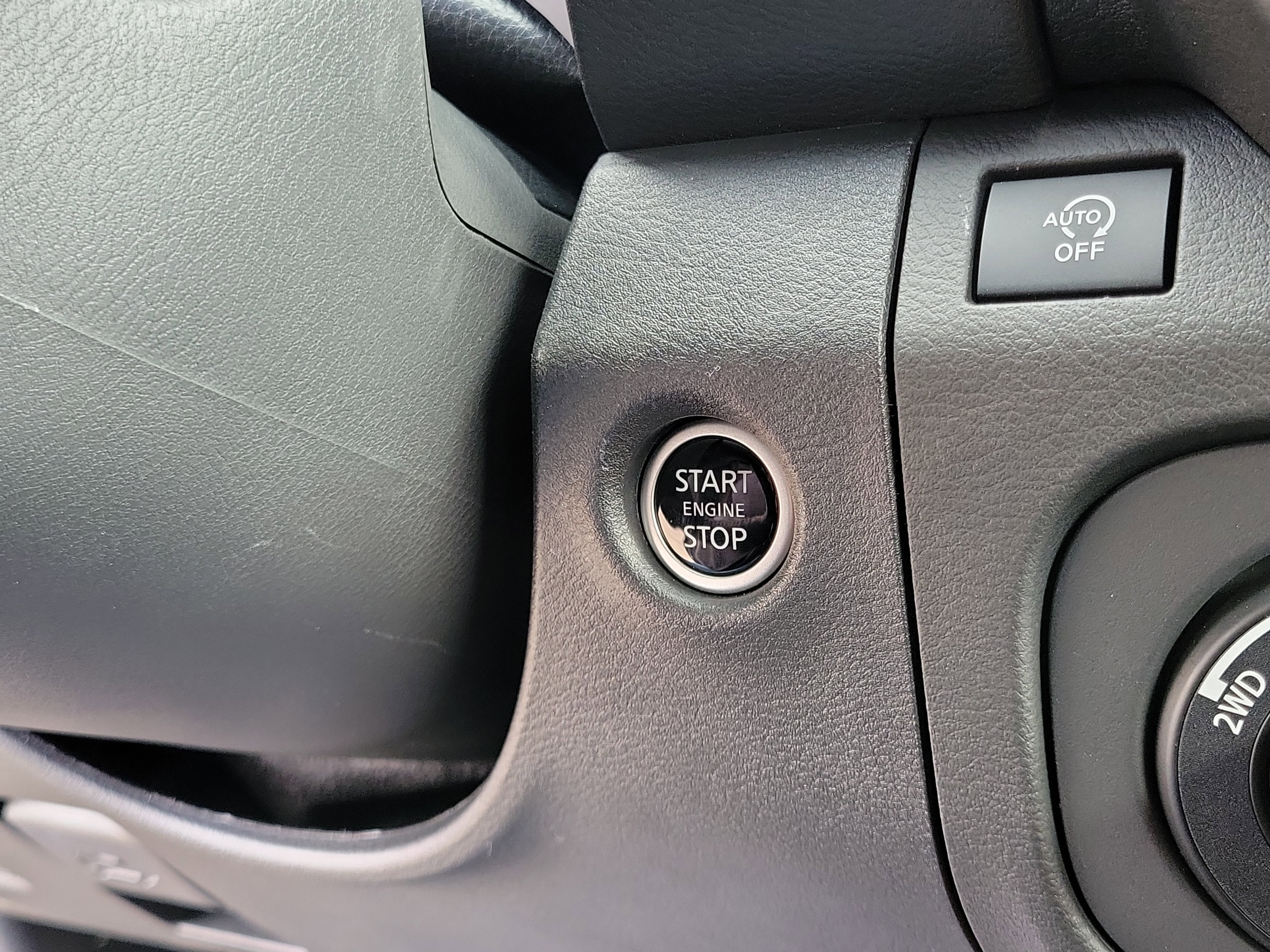 Used 2025 Nissan Frontier PRO-4X w/ Pro Convenience Package AWD/4WD image 28