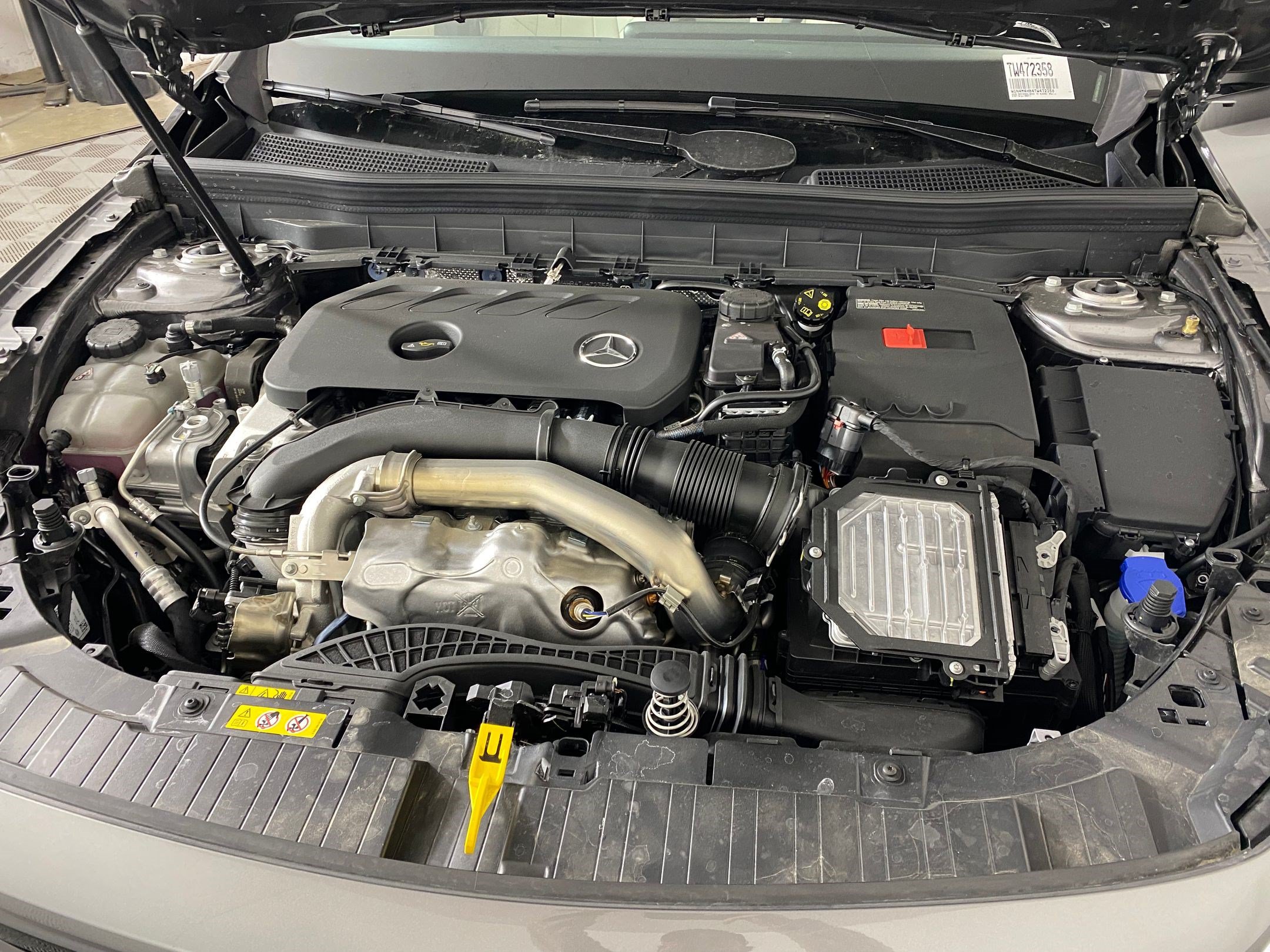 Used 2026 Mercedes-Benz GLB 250 4MATIC image 32