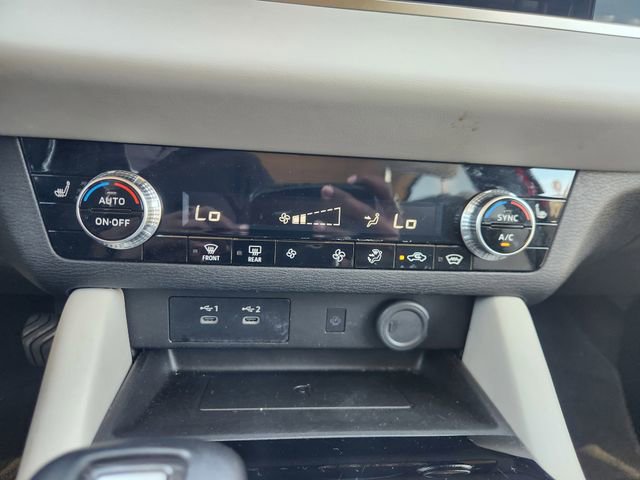 Used 2025 Mitsubishi Outlander SE image 18