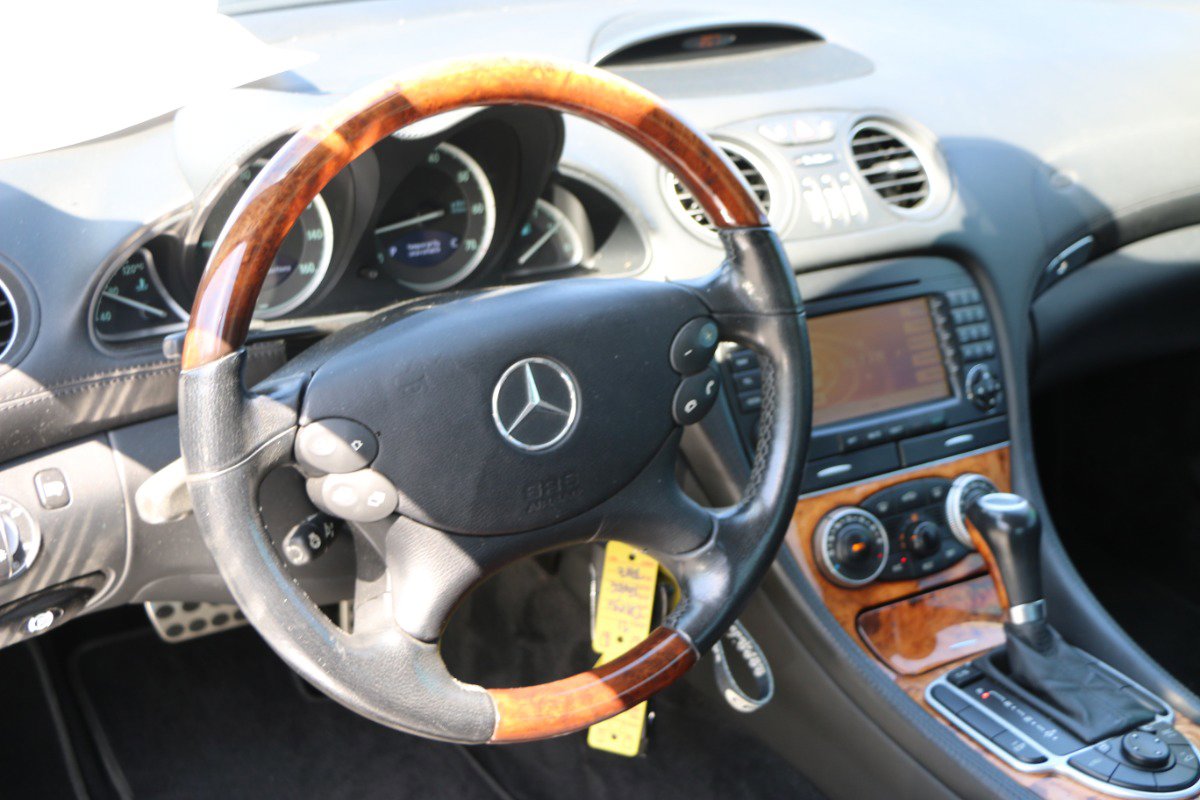 Used 2007 Mercedes-Benz SL 600 image 18