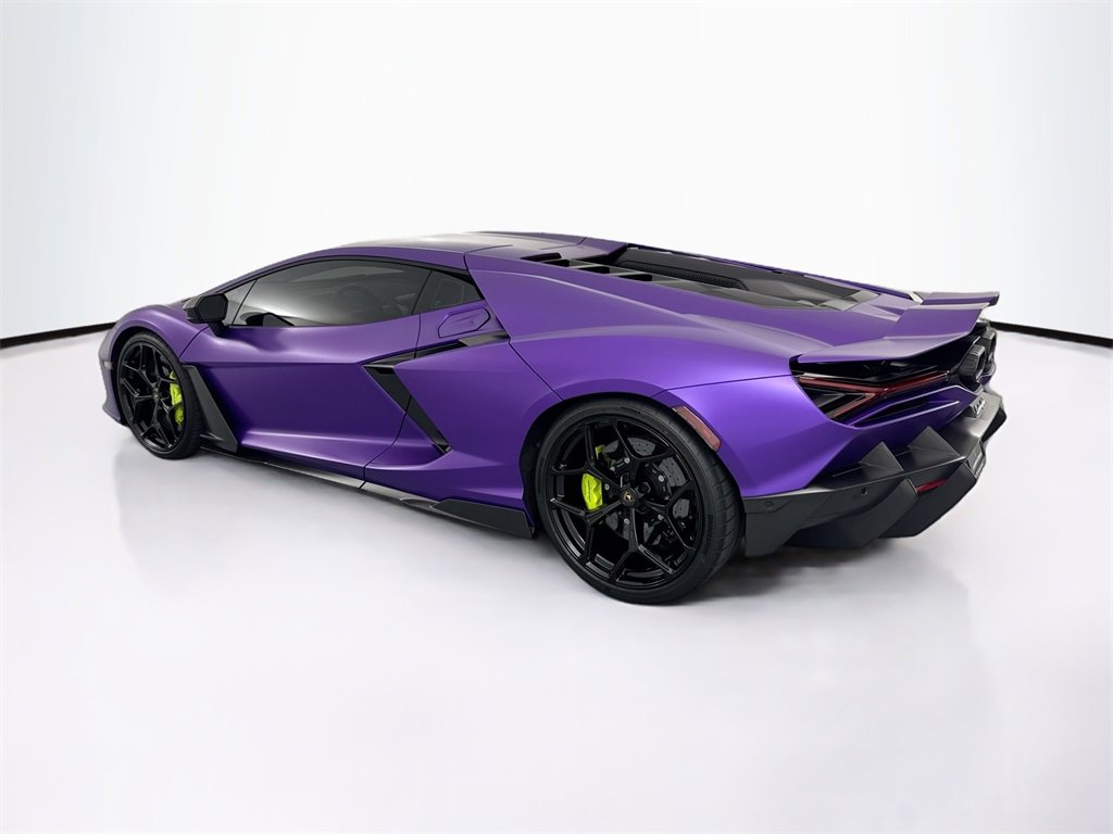 Used 2024 Lamborghini Revuelto image 7