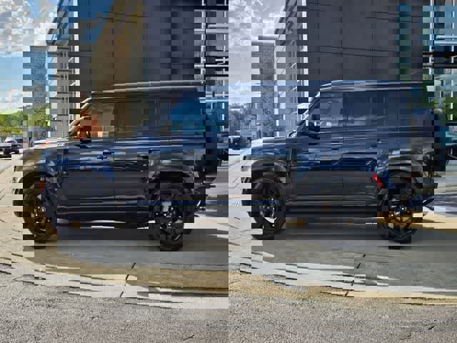 Used 2025 Land Rover Defender 110 V8 image 5