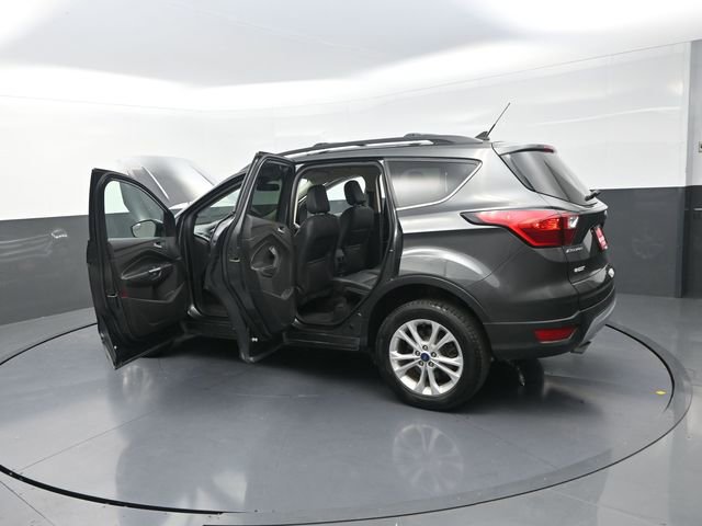Used 2019 Ford Escape SEL image 9
