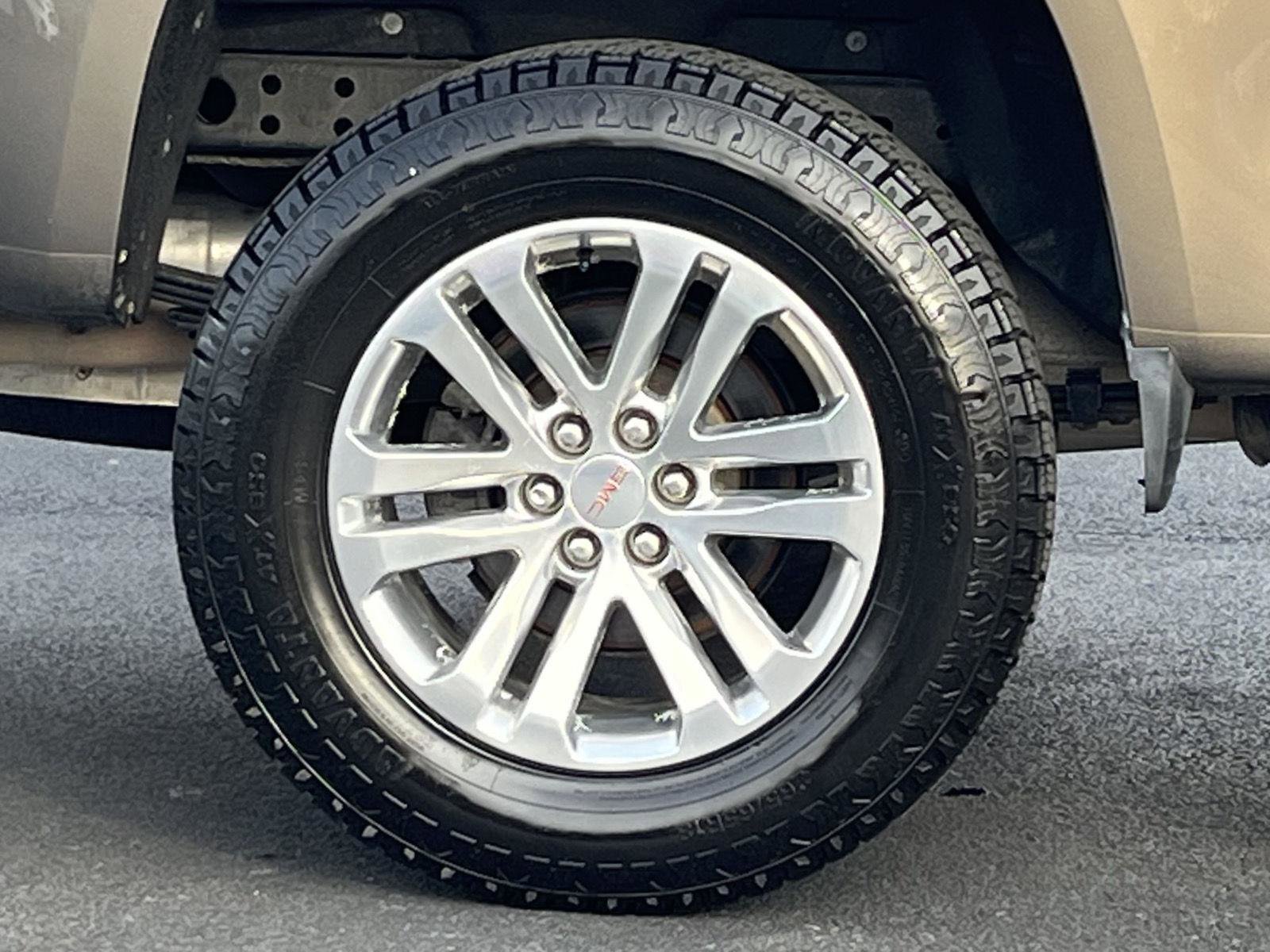 Used 2017 GMC Canyon SLT w/ Driver Alert Package image 26