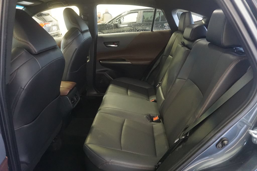 Certified 2022 Toyota Venza Limited AWD/4WD image 23