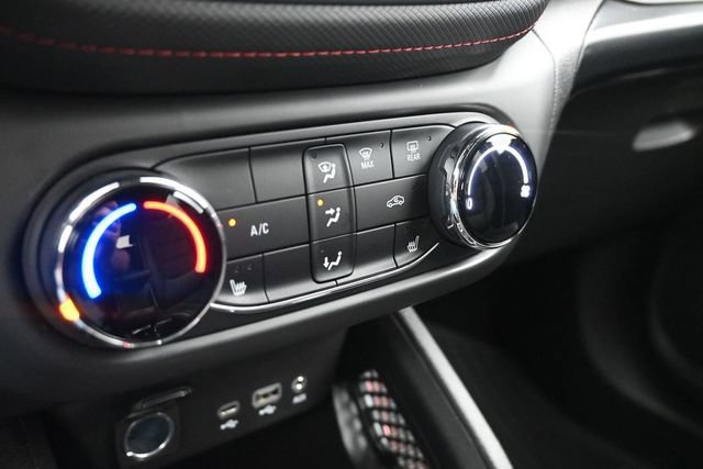 Used 2022 Chevrolet TrailBlazer RS FWD image 30