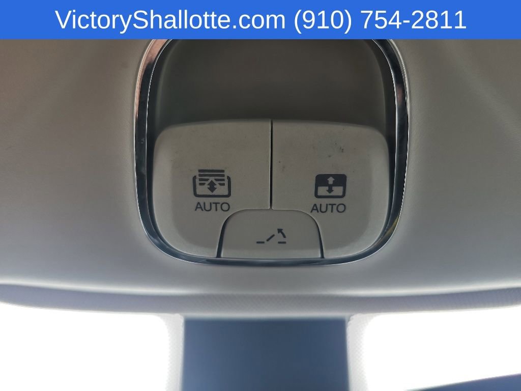 Used 2018 Jeep Compass Limited w/ Navigation Group AWD/4WD image 33
