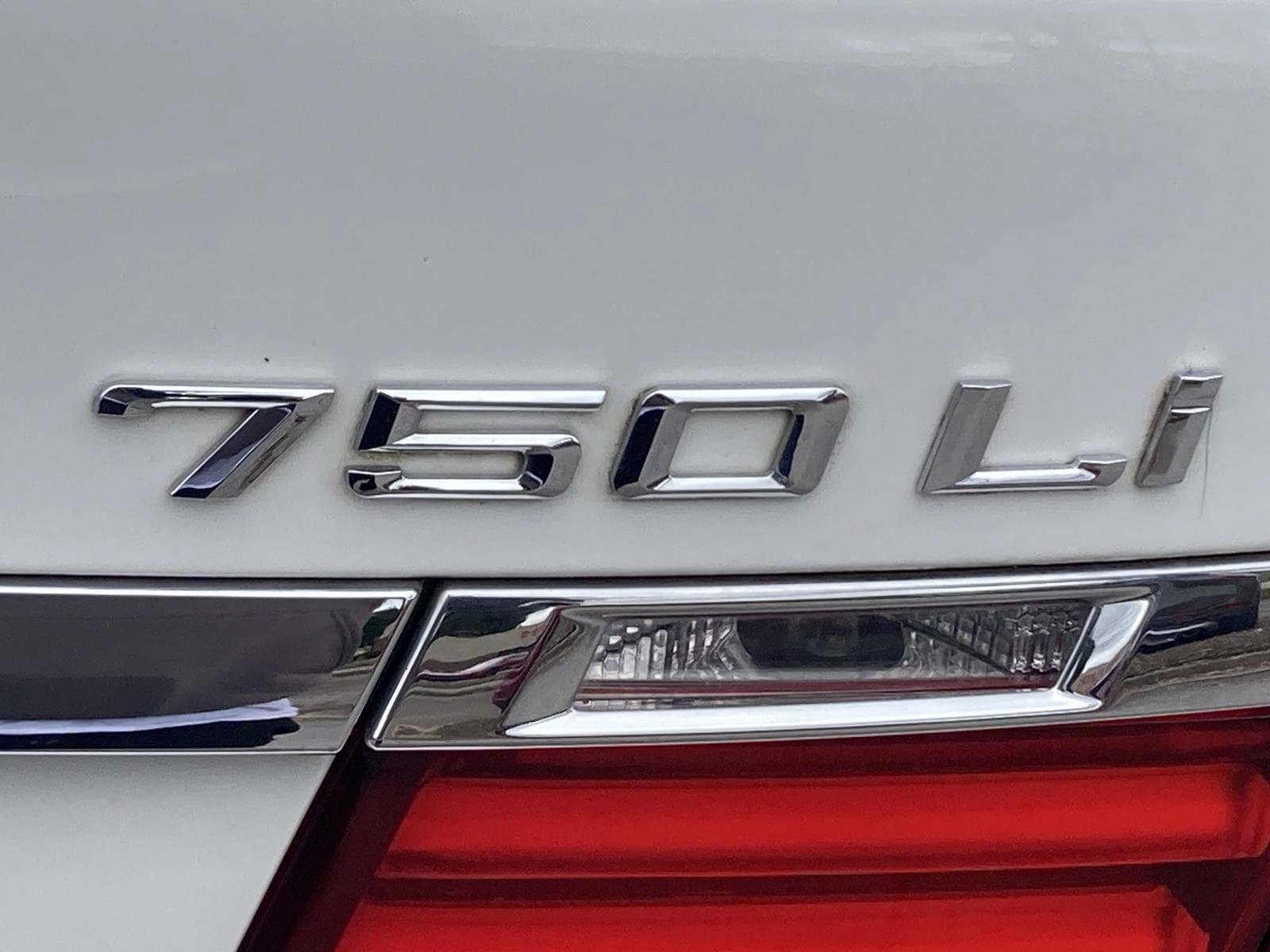 Used 2013 BMW 750Li RWD image 6
