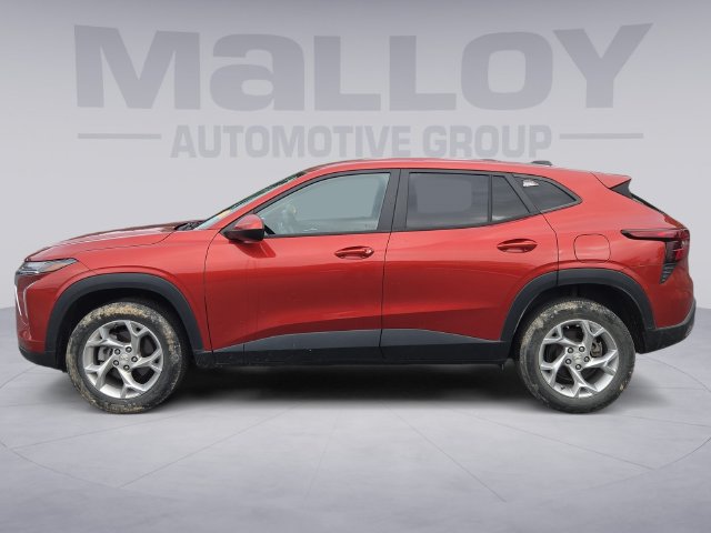 Certified 2024 Chevrolet Trax LS w/ LS Convenience Package FWD image 2