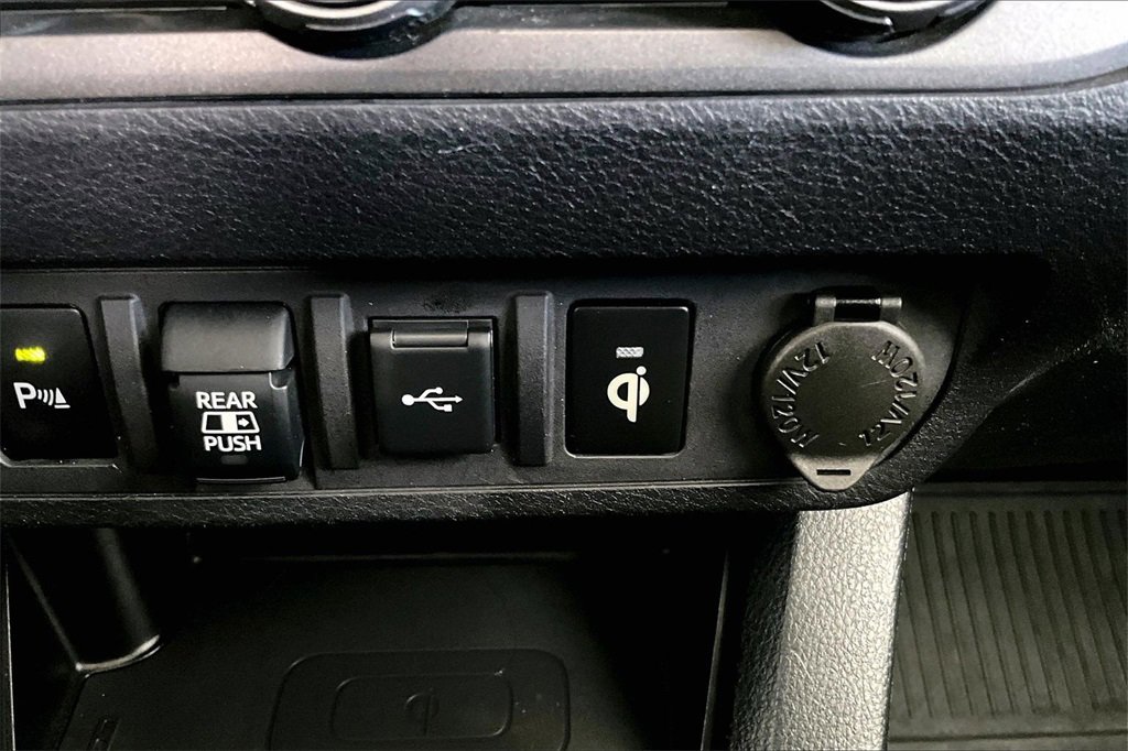 Used 2020 Toyota Tacoma TRD Sport image 17