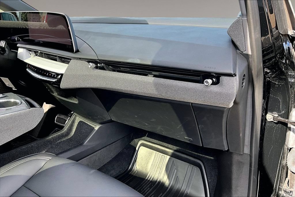 Certified 2025 Cadillac Optiq Sport 1 AWD/4WD image 16