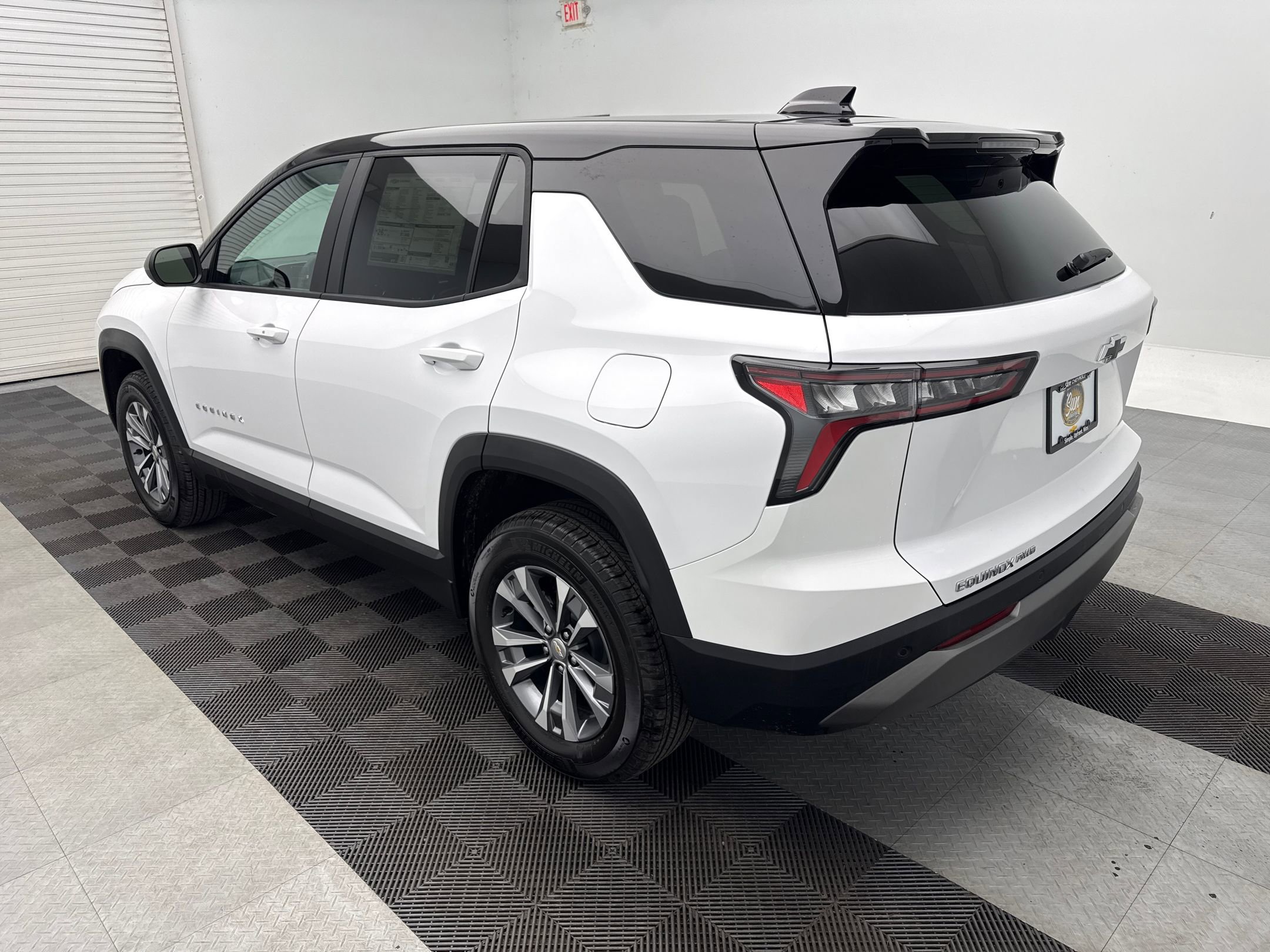 New 2026 Chevrolet Equinox LT w/ Convenience Package II image 3