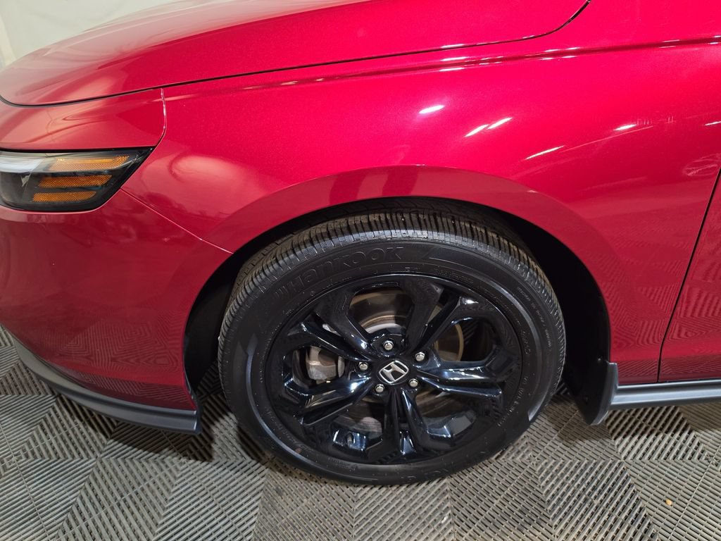 Certified 2025 Honda Accord SE image 19