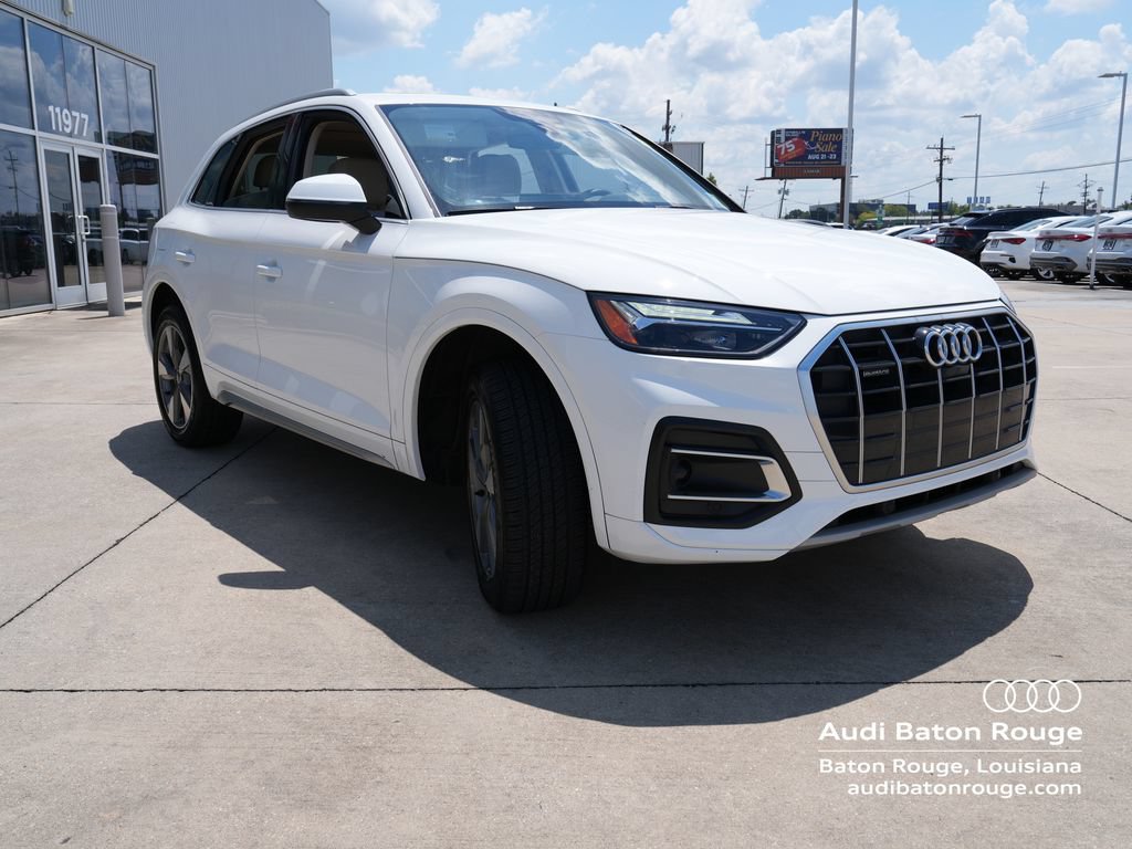 Used 2023 Audi Q5 2.0T Premium Plus w/ Premium Plus Package AWD/4WD image 7