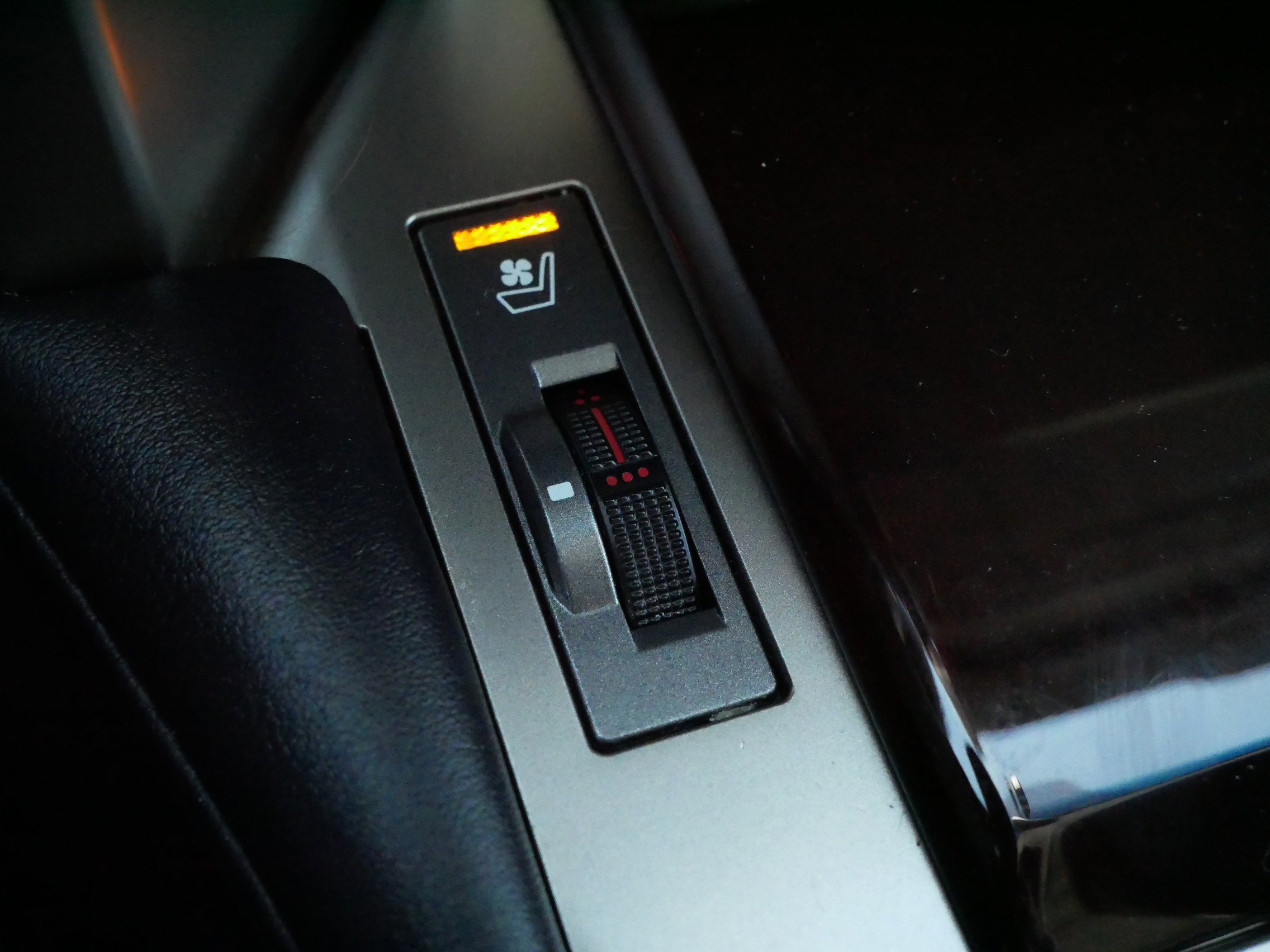 Used 2018 Lexus GX 460 Premium image 29