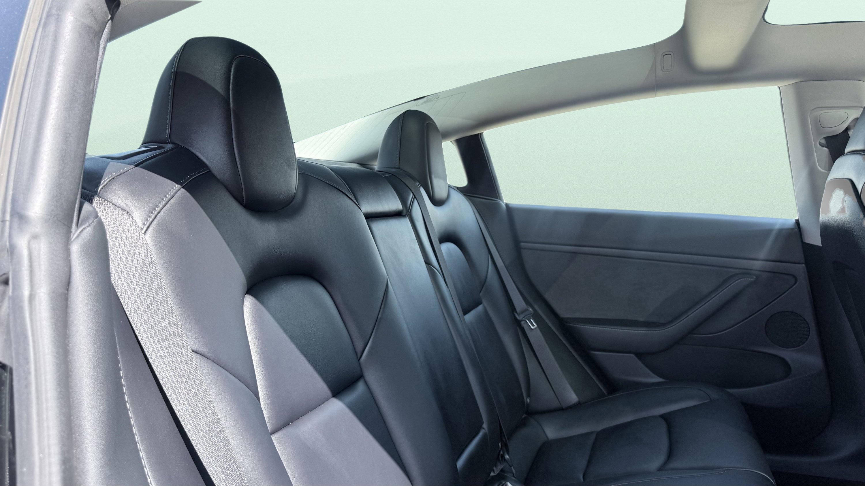 Used 2023 Tesla Model 3 Standard Range image 35