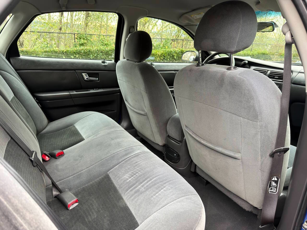 Used 2003 Ford Taurus SE image 22