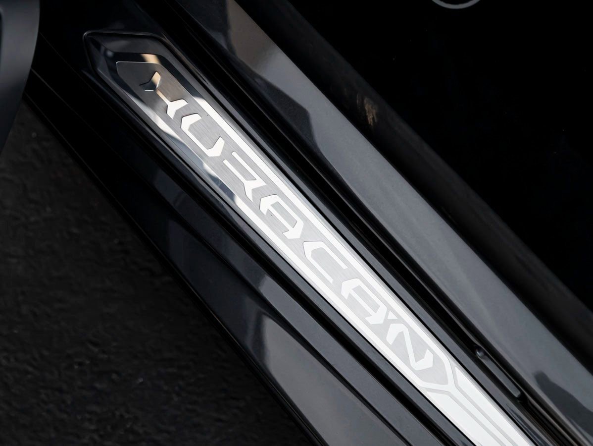 Used 2022 Lamborghini Huracan STO image 11