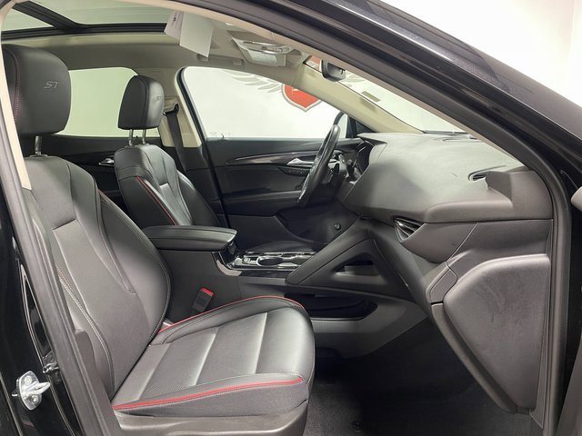 Used 2023 Buick Envision Essence w/ Sport Touring Package image 23