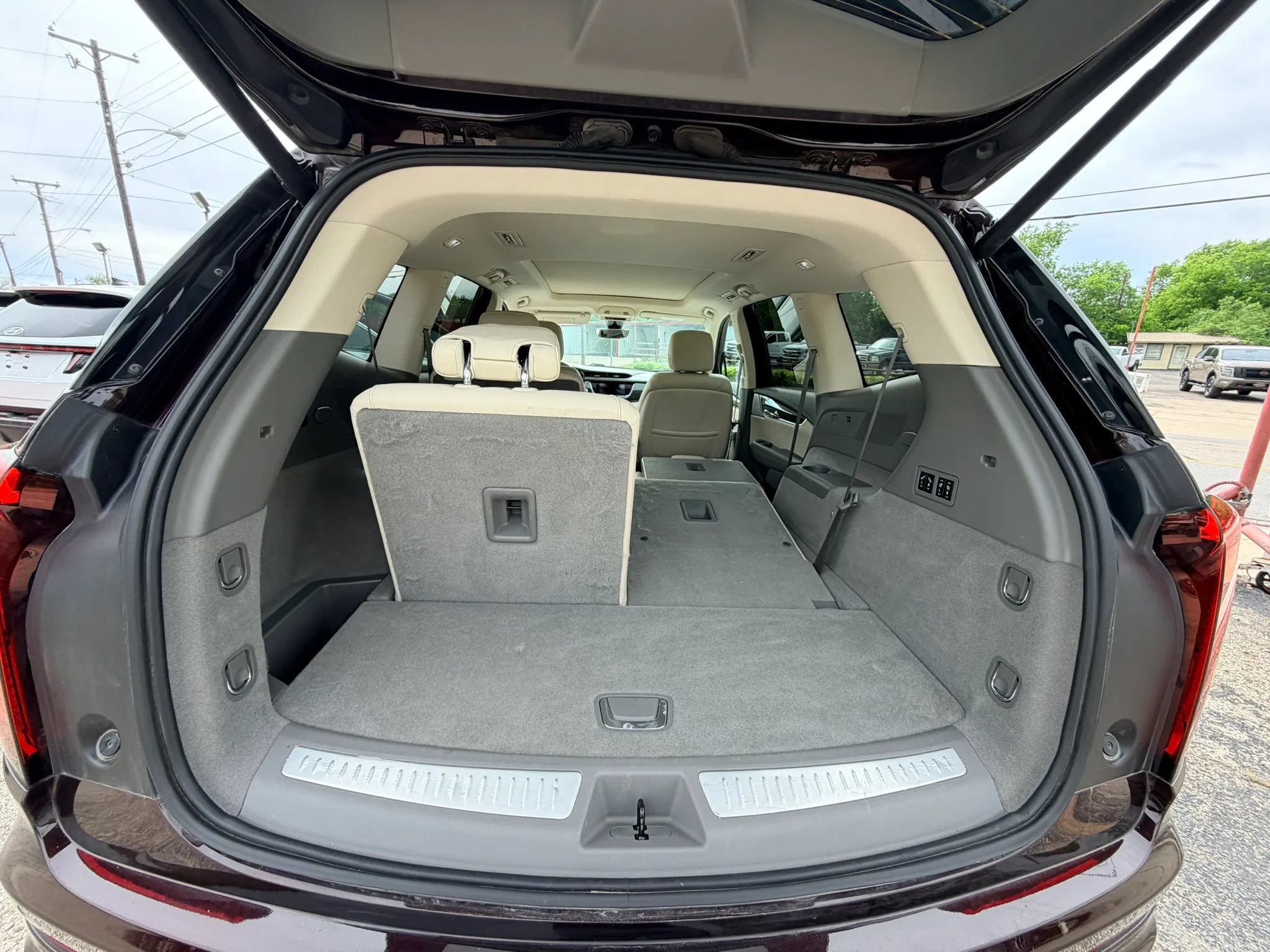 Used 2020 Cadillac XT6 Premium Luxury FWD image 18