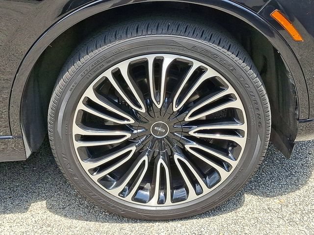Certified 2024 Lincoln Aviator Black Label AWD/4WD image 8