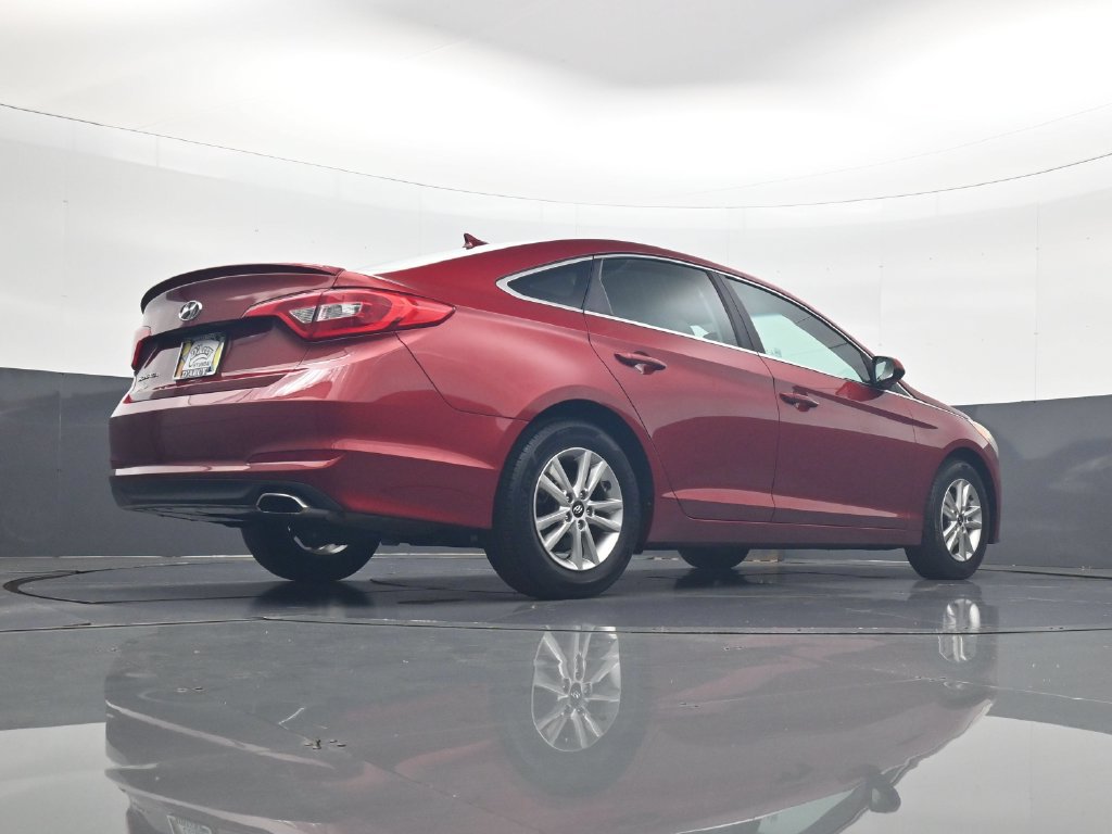 Used 2015 Hyundai Sonata SE w/ Cargo Package FWD image 26