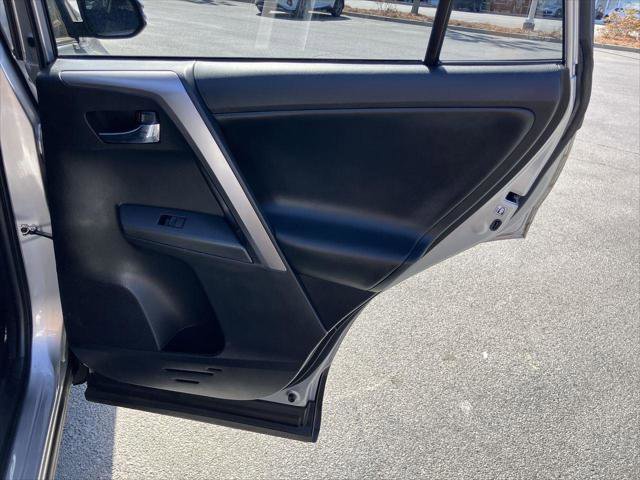 Certified 2018 Toyota RAV4 XLE FWD image 29