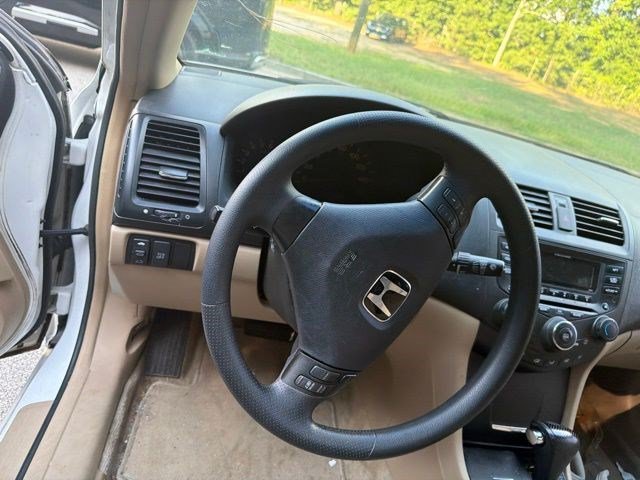 Used 2005 Honda Accord SE image 14