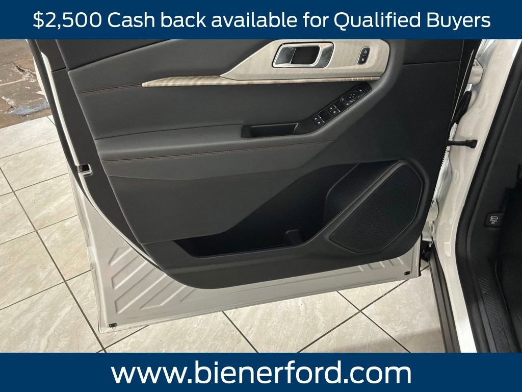 New 2026 Ford Explorer Active w/ Active Comfort Package image 6