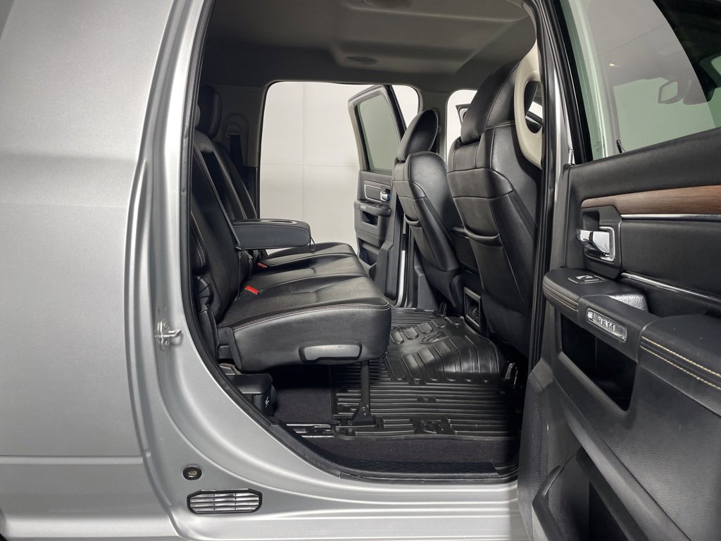 Used 2016 RAM 3500 Laramie image 29