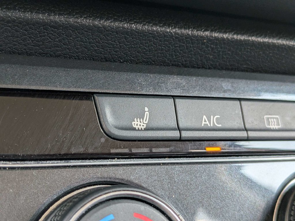 Used 2024 Volkswagen Tiguan Wolfsburg Edition AWD/4WD image 21