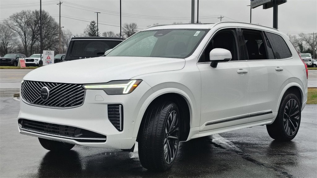 New 2026 Volvo XC90 B5 Plus image 6