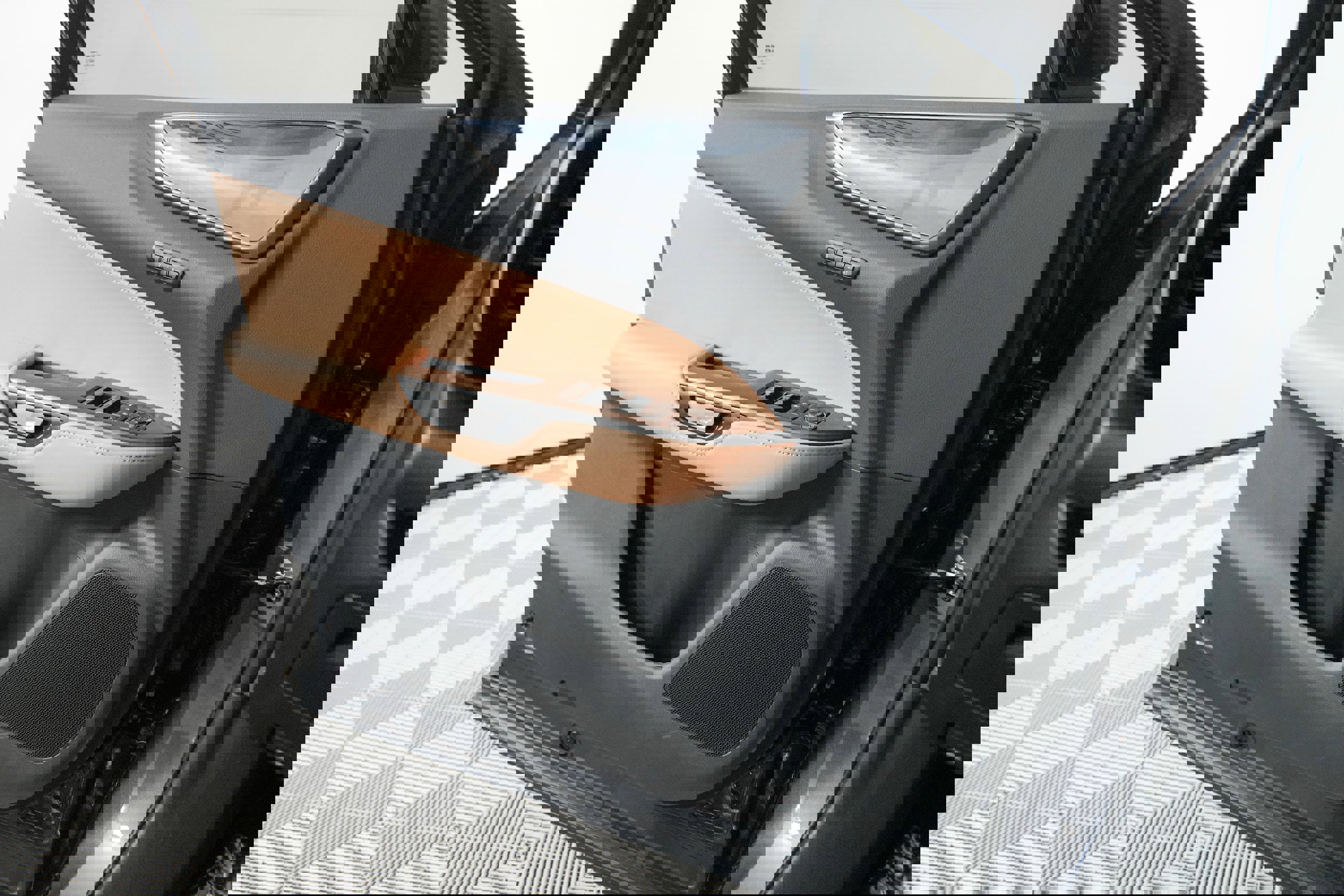 Used 2025 Lexus NX 350 AWD w/ Premium Package image 10