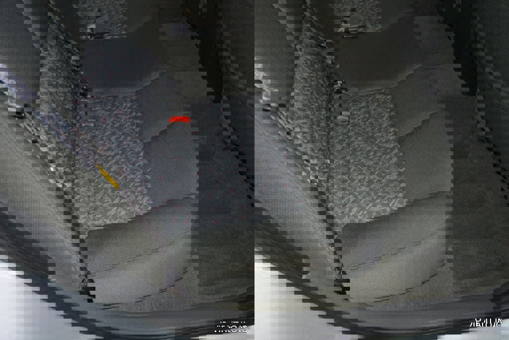 Used 2004 Pontiac Grand Prix GT w/ Drivers Package FWD image 29