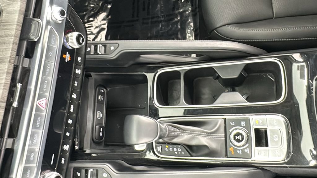 Used 2023 Kia Telluride SX image 30