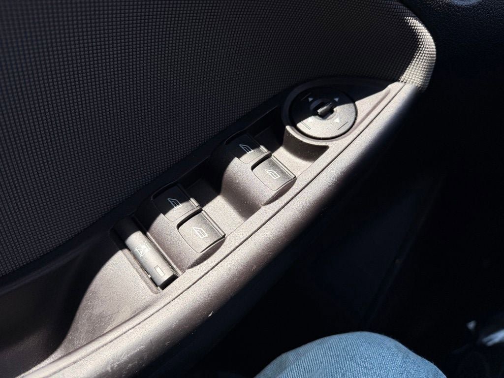 Used 2014 Ford Focus SE FWD image 18