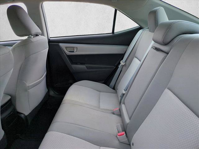 Used 2015 Toyota Corolla LE FWD image 17
