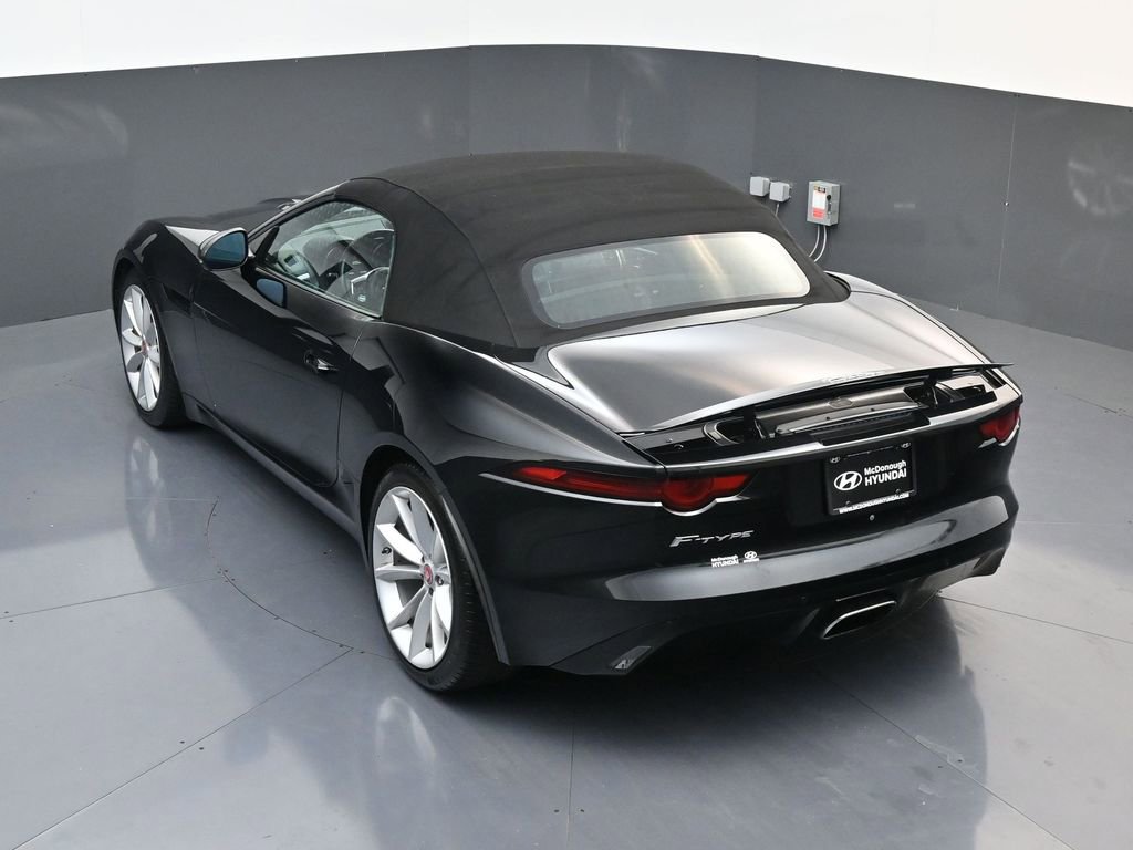 Used 2018 Jaguar F-TYPE Convertible image 18