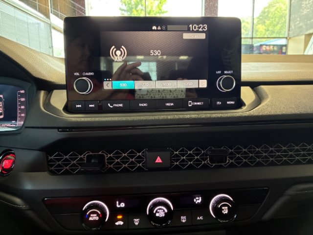 Used 2023 Honda Accord LX image 20