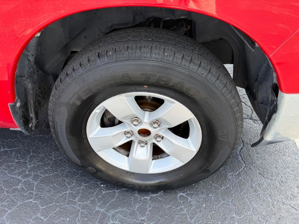 Used 2017 RAM 1500 Classic SLT image 24