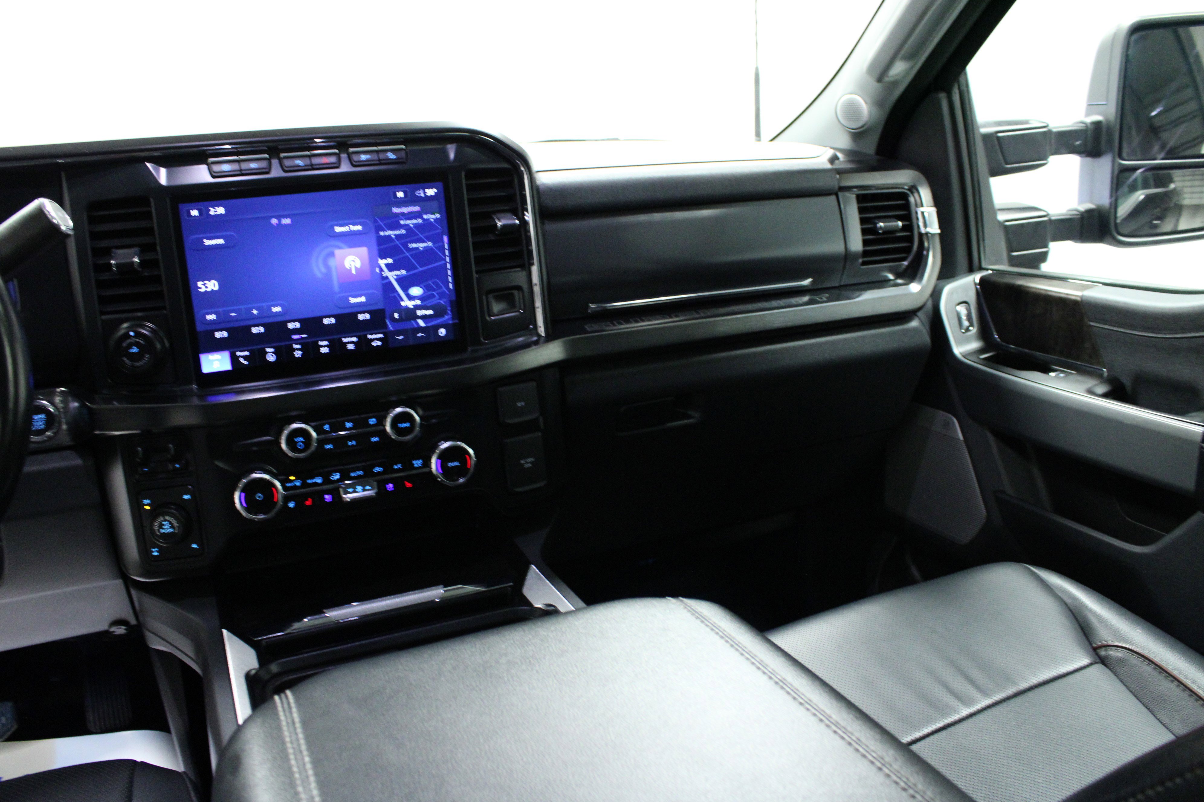 Used 2023 Ford F250 Lariat w/ Lariat Ultimate Package image 19