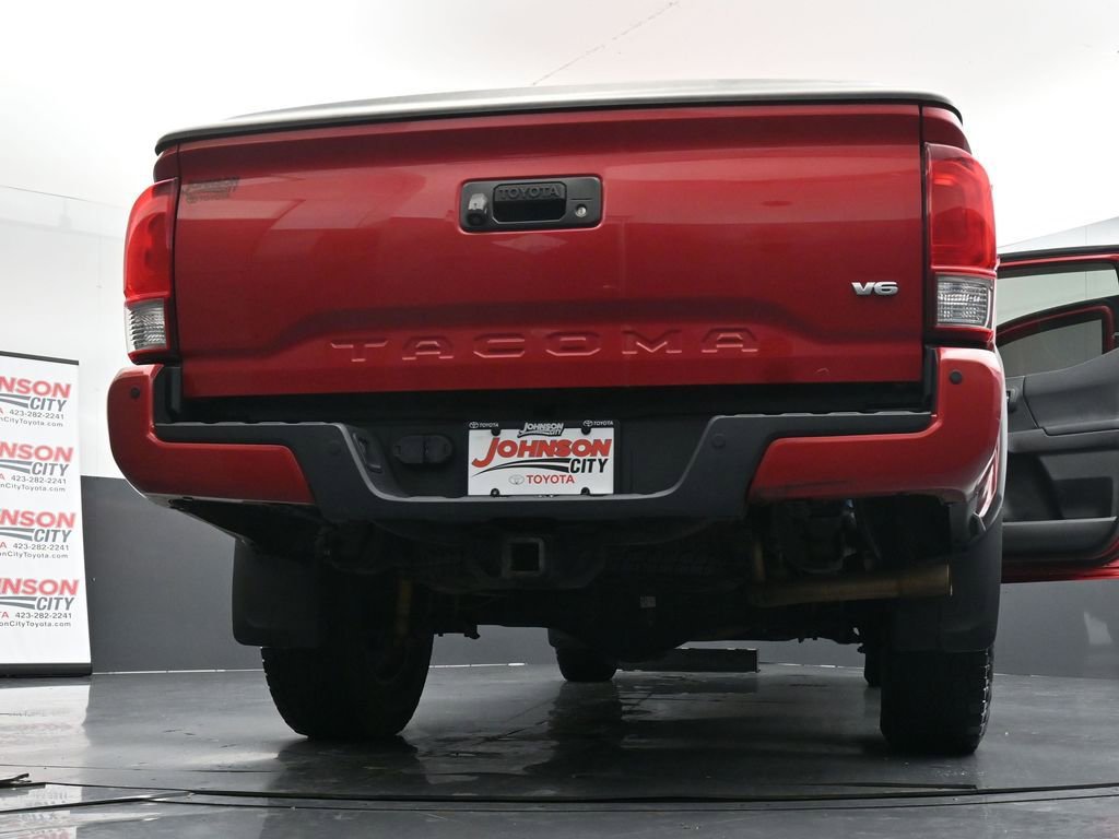 Used 2016 Toyota Tacoma TRD Off-Road w/ Premium & Technology Package image 46