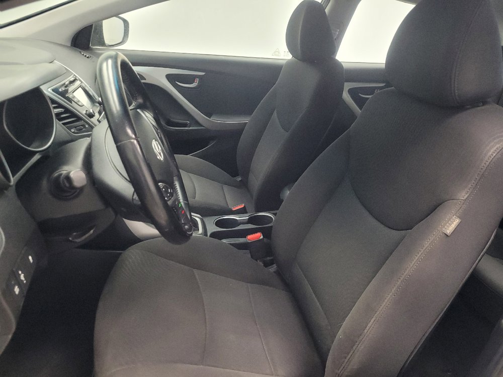Used 2015 Hyundai Elantra SE w/ Option Group 03 FWD image 17